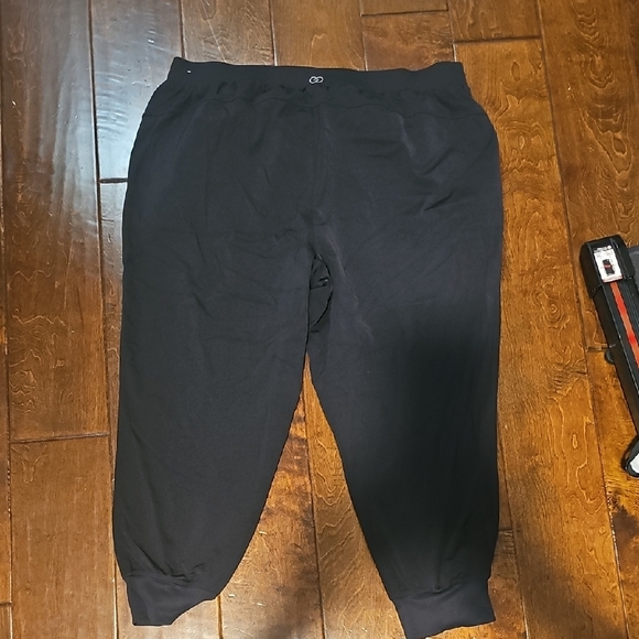 Calia by Carrie Underwood Women's 2X Black Soft Jogger EUC - Picture 3 of 3
